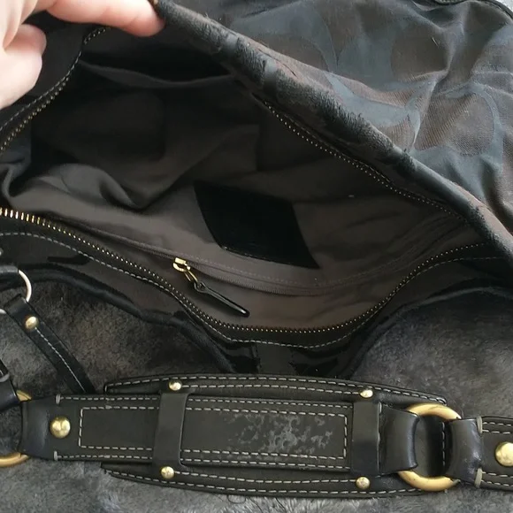 Coach purse - Picture 4 of 4